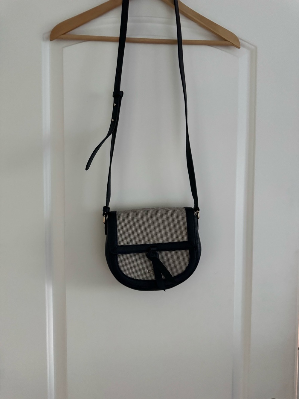 Kate Spade  Crossbody Saddle Bag in Navy and Gray